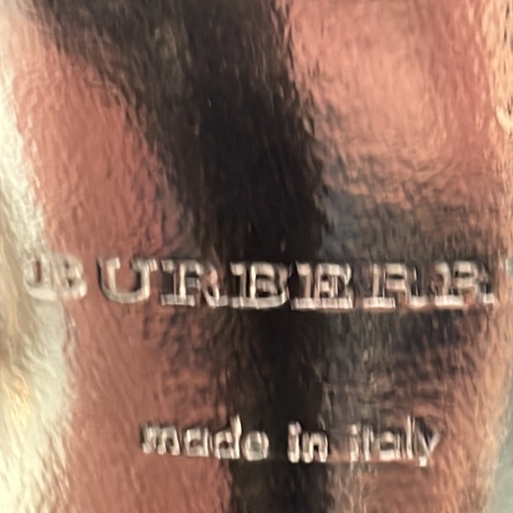 Burberry Womens Shoes - Picture 3 of 4